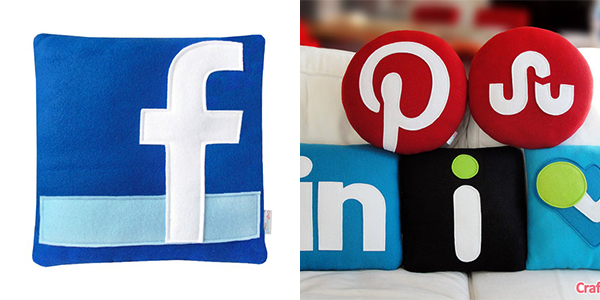 077-social-media-pillows